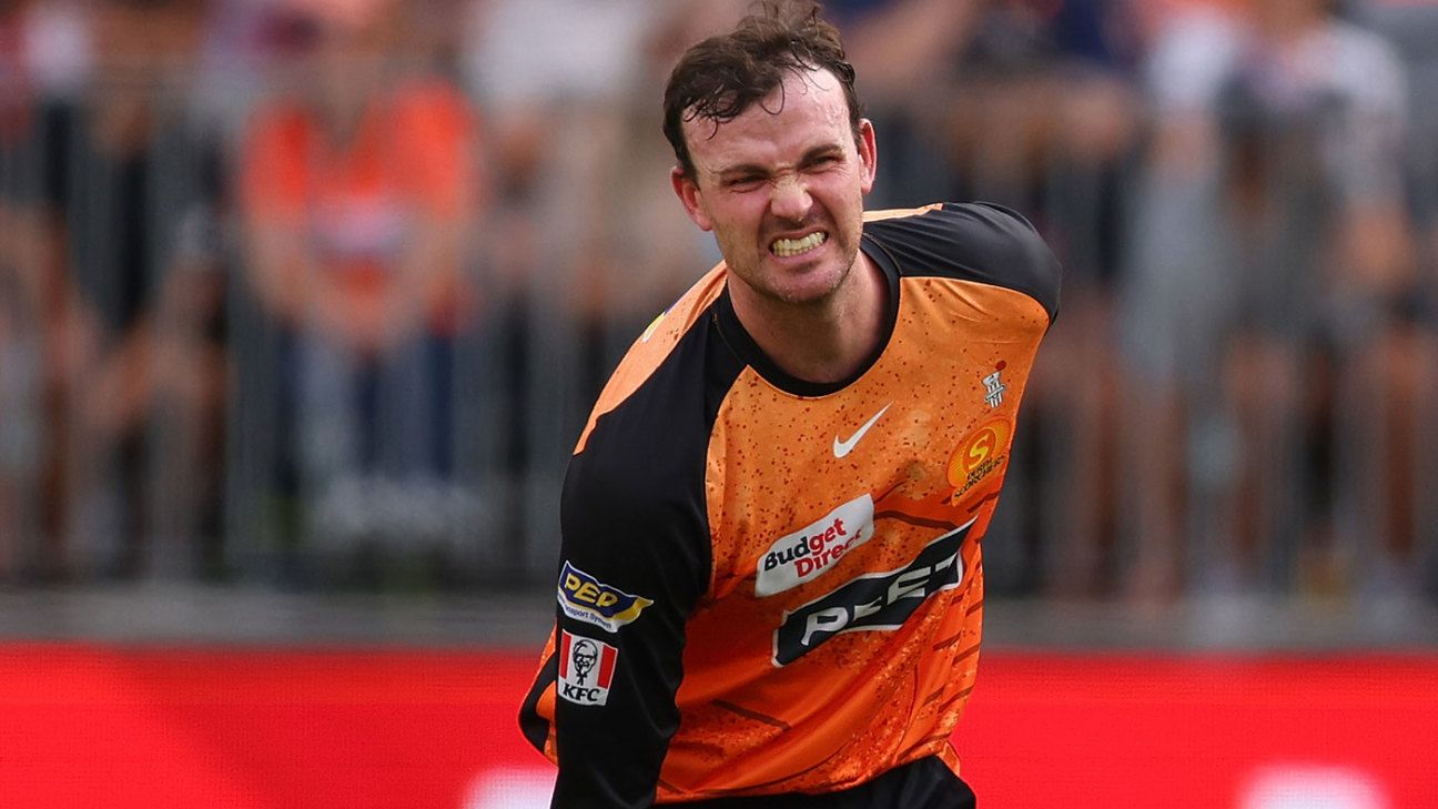 Ashton Turner ruled out of Perth Scorchers’ BBL season after knee surgery
